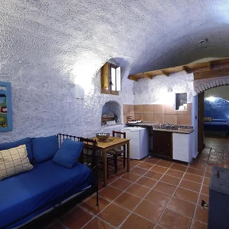 Cuevas La Tala Hotel 3*